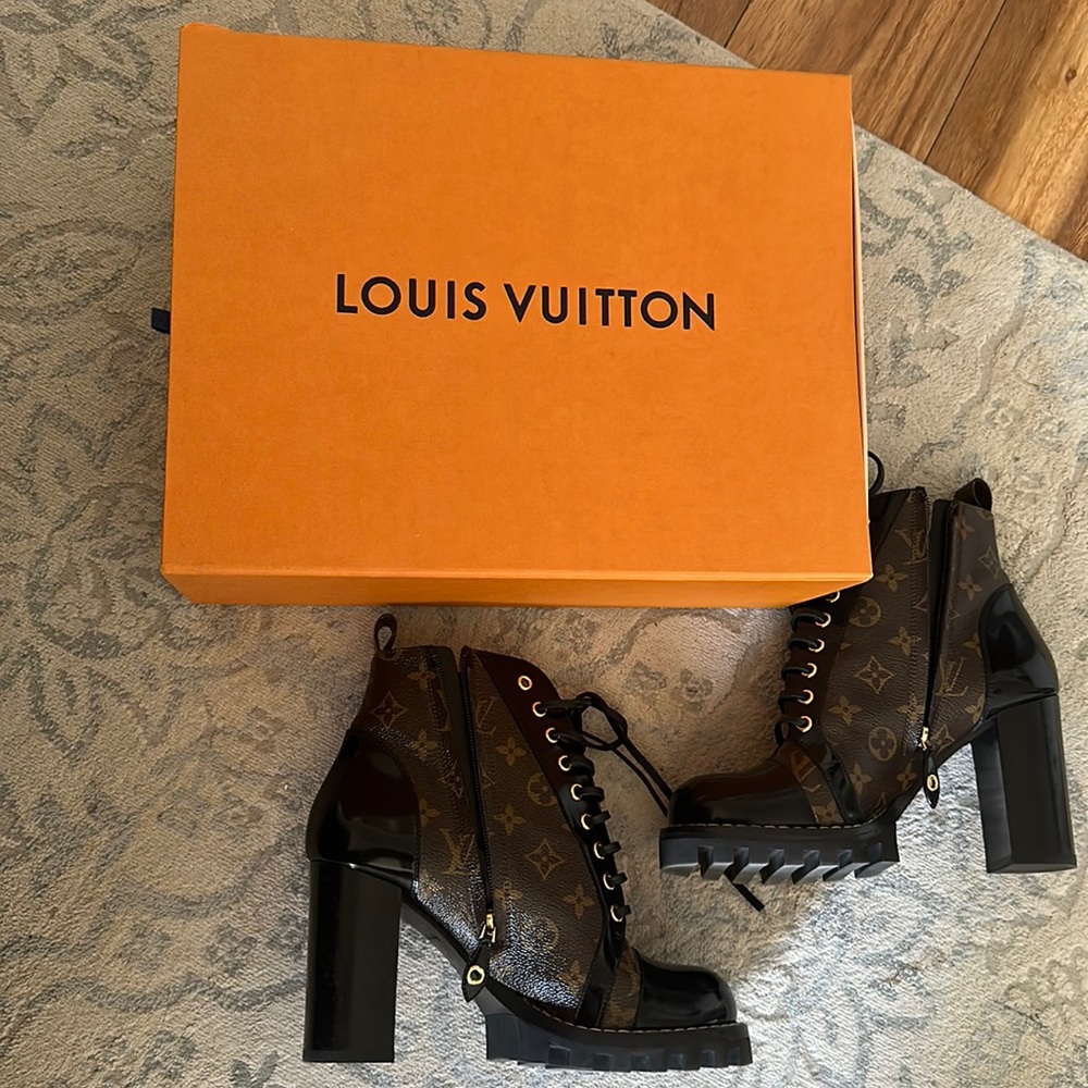 Louis Vuitton Star Ankle Trail Boot Sz 41